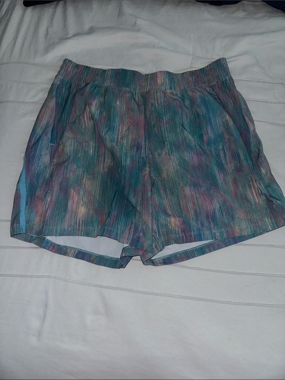 lululemon men’s pace breaker shorts 5” size Large